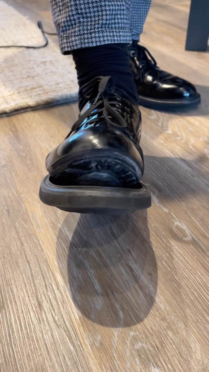 Green Dayのインスタグラム：「Those are some big shoes to fill」