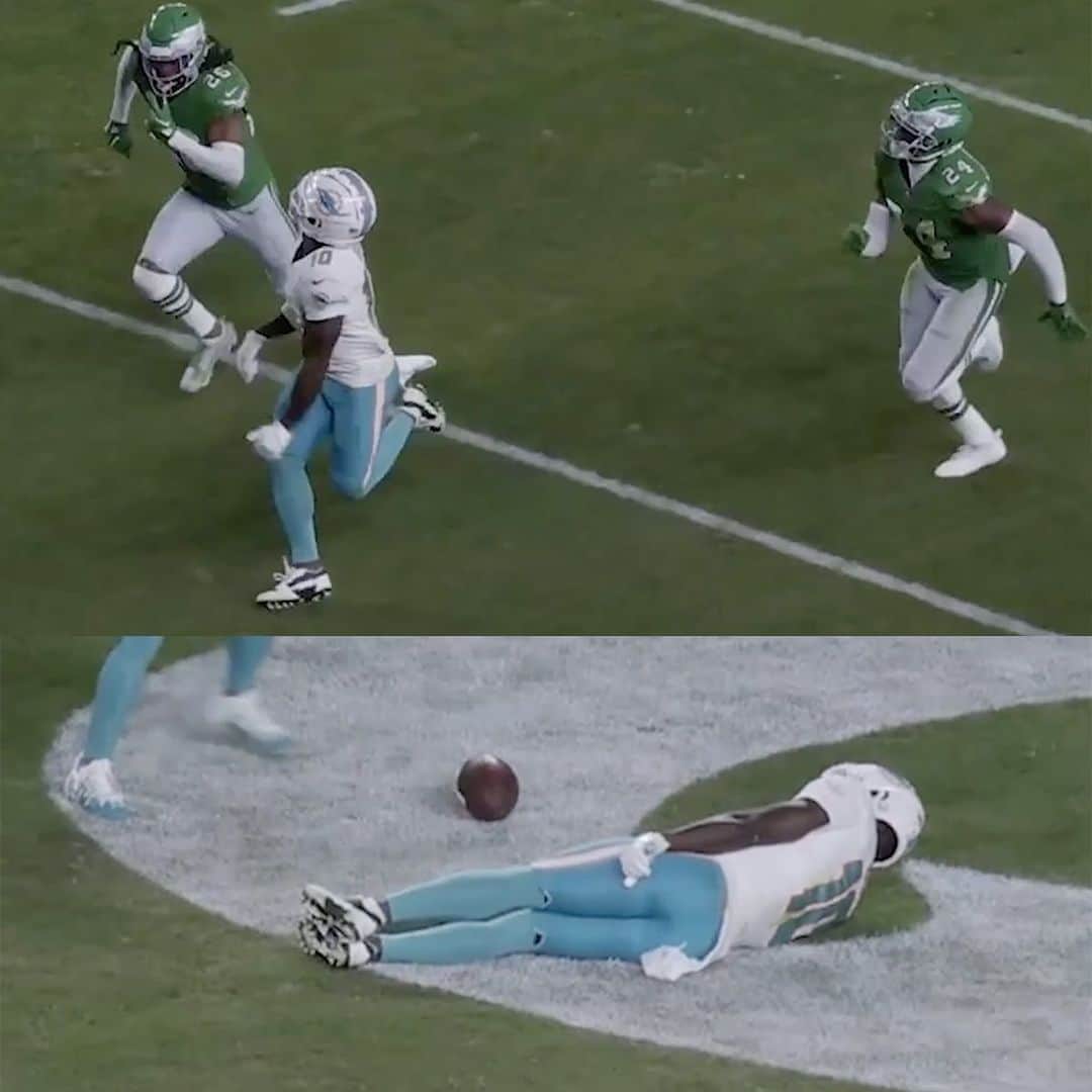 マイアミ・ドルフィンズのインスタグラム：「Tua and Tyreek caught a big one 🎣  📺: #MIAvsPHI on NBC 📱: Stream on #NFLPlus」