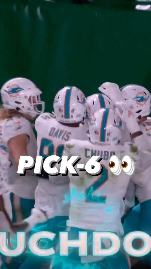 マイアミ・ドルフィンズのインスタグラム：「This Dolphins INT was HUGE! 👀  Via NFL」