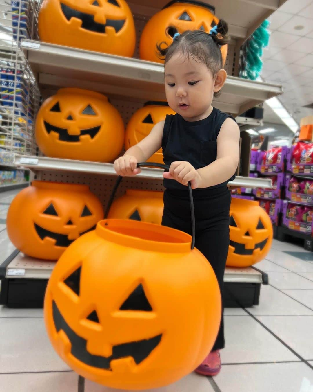 出浦寛子（HIROKO）さんのインスタグラム写真 - (出浦寛子（HIROKO）Instagram)「‪🎃🎃🎃 もうすぐハロウィン🧡 イベントたくさんあって楽しみ😍！！！ ⁡ #🎃 #ハロウィン #halloween #かぼちゃはろうぃん #でつこさんちのかりんちゃん」10月23日 11時34分 - detsuko