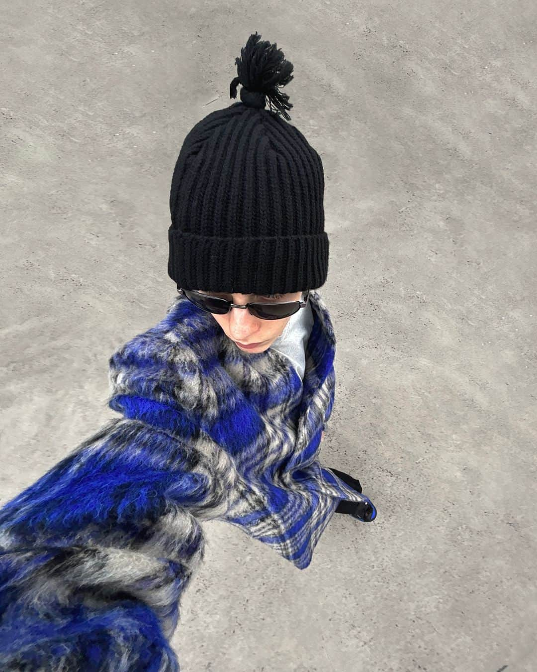 ADER errorさんのインスタグラム写真 - (ADER errorInstagram)「Meet his ADER 23FW Styling captured through a wide-angle lens🔎  adererror.com  #ADER23FW #obliqueHints」10月23日 17時11分 - ader_error