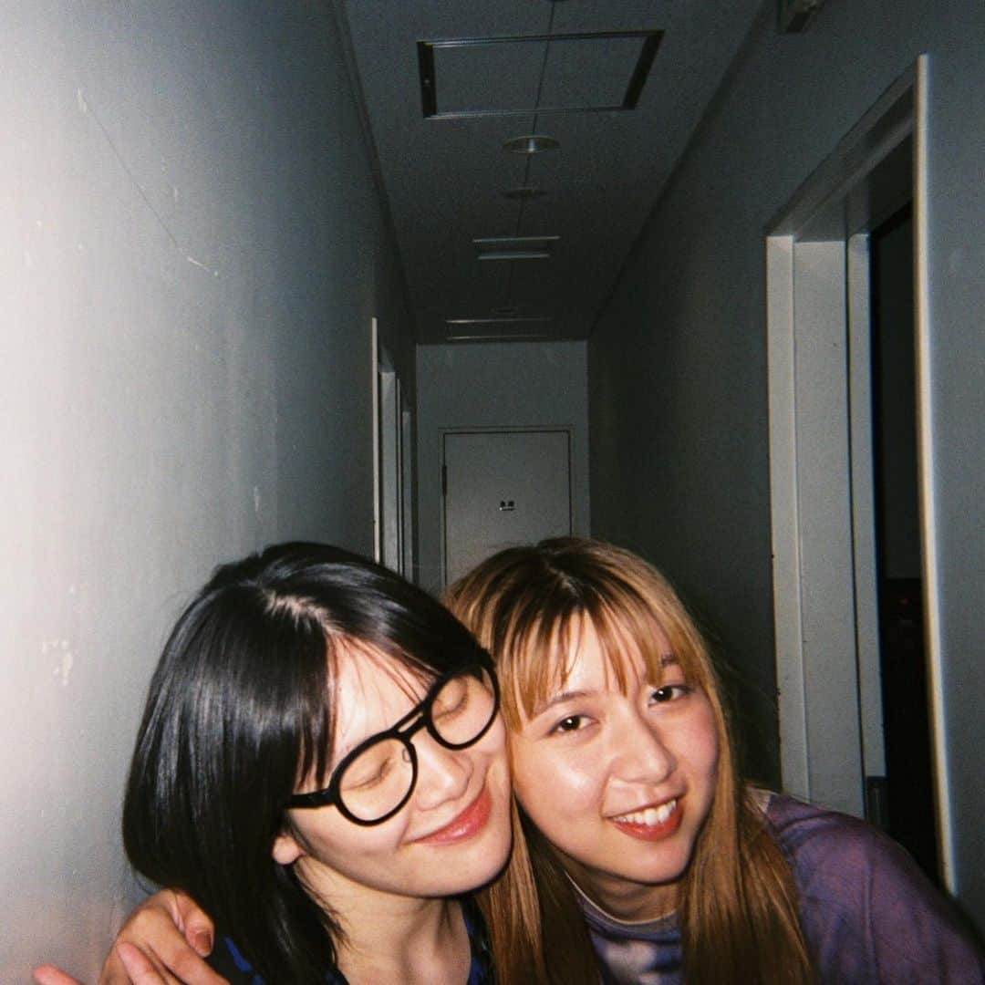 富田望生のインスタグラム：「遅ればせながら、、はじめてつどえた記念🌹 やっとadieuに会えましてそれはそれは幸せな夜でしたっ」