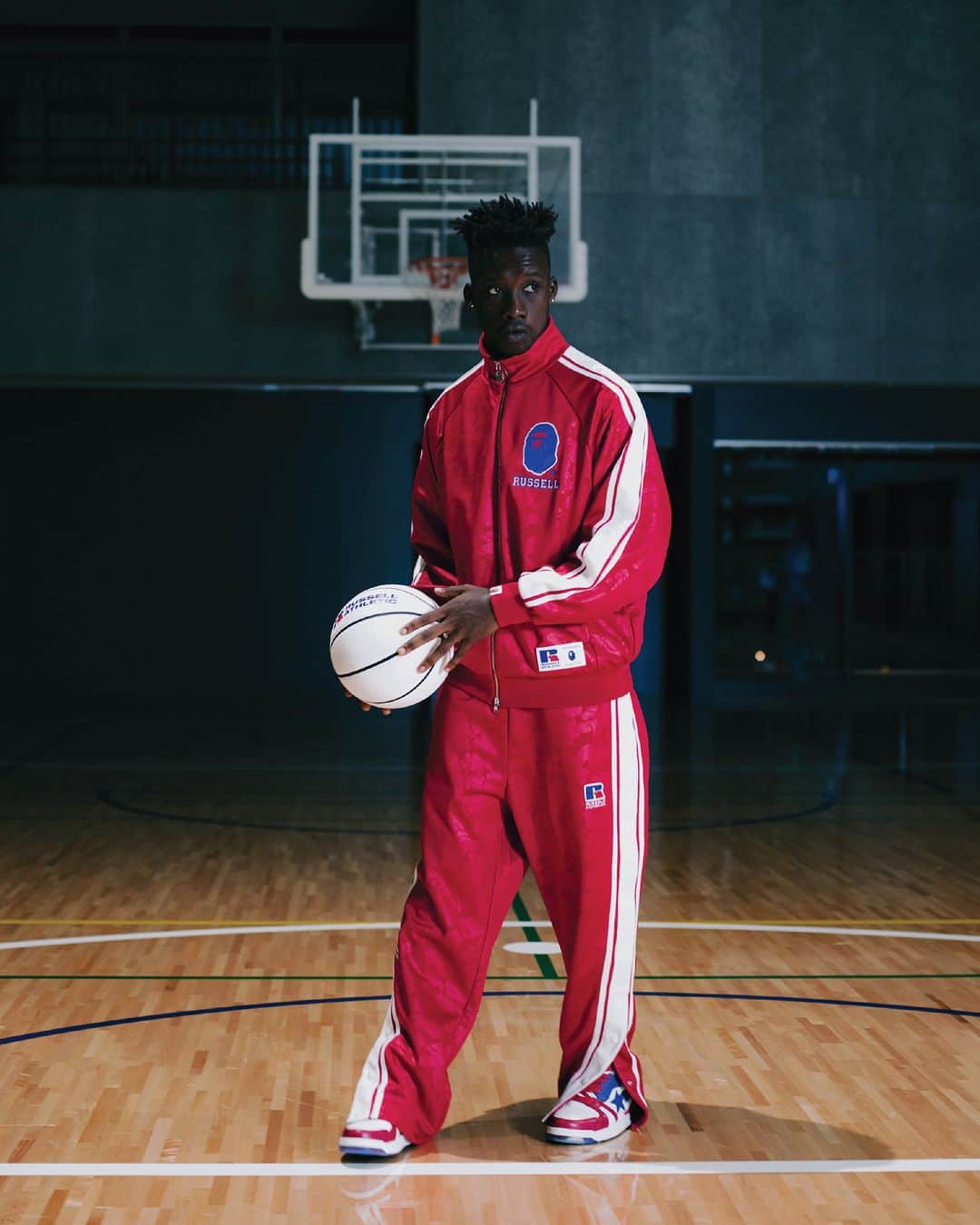 ア ベイシング エイプさんのインスタグラム写真 - (ア ベイシング エイプInstagram)「BAPE® and Russell Athletic are excited to announce their upcoming collaboration, building on their previous successful partnership. This time, the two brands draw inspiration from basketball cultures. Not only does this unique combination creates a collection that pays homage to basketball's dynamic energy, but also captures the essence of the sports fashion. The BAPE® x Russell Athletic full collection will be available at BAPE STORE® and BAPE.COM on Saturday, OCT 28th. @russellathletic Photographer: @motonoriomori_lee @__ug__  #abathingape #bape #BAPExRussellAthletic」10月23日 12時00分 - bape_japan