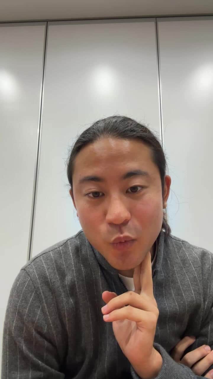 西澤良磨のインスタグラム：「【日本語🇯🇵English🇬🇧】 ⁡ 世界を子連れ犬連れで旅するパーマネントトラベラーのRYOMAです！ I’m RYOMA - a permanent traveler who travels the world with kids and a dog! ⁡ 算命術コンサルをし始めて氣付いたこと Things I noticed since I started Sanmei-jutsu consulting ⁡ マジで面白い！！ It’s really interesting!! ⁡ ⁡ 【家族で暮らすように旅をして約5年】 ⁡ 結婚しても、子供ができても、犬がいても ⁡ 世界中にセカンドホームと思える場所を たくさん作りたいと思って始めた パーマネントトラベラーという生き方 ⁡ 20歳の時に母が100万人に1人のガン 余命1年と宣告され ⁡ 「後悔のない人生を全力で生きる」と決めて ⁡ 生き続けてきた結果はプロフィールへ ⁡ ⁡ #パーマネントトラベラー #生き方 #セカンドホーム #後悔のない人生 #家族 #世界を旅する #子連れ #犬連れ #海外生活  #連続起業家 #海外起業家 #permanenttraveler #travellife #算命術 #算命学」