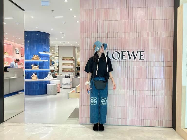 パフ・クオのインスタグラム：「💐」