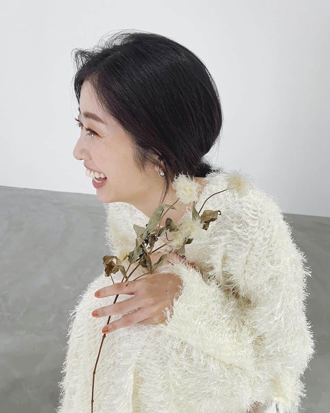 福井千佳のインスタグラム：「. . . 雪女のイロイロ❄️ . . . 良き具合に。 バランス、バランス。 . . . #offshot」