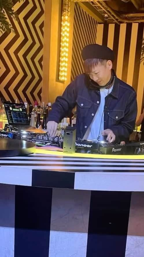 DJ U-ICHIのインスタグラム：「20.10.2023 sevenHOUSE Osaka 楽しい時間をありがとうございました♪ また、遊びに来てね！  *写真や動画は全て遊びに来てくれたみなさんのお借りしてます。 #大阪 #オオサカ #djuichi  #sevenhouse」