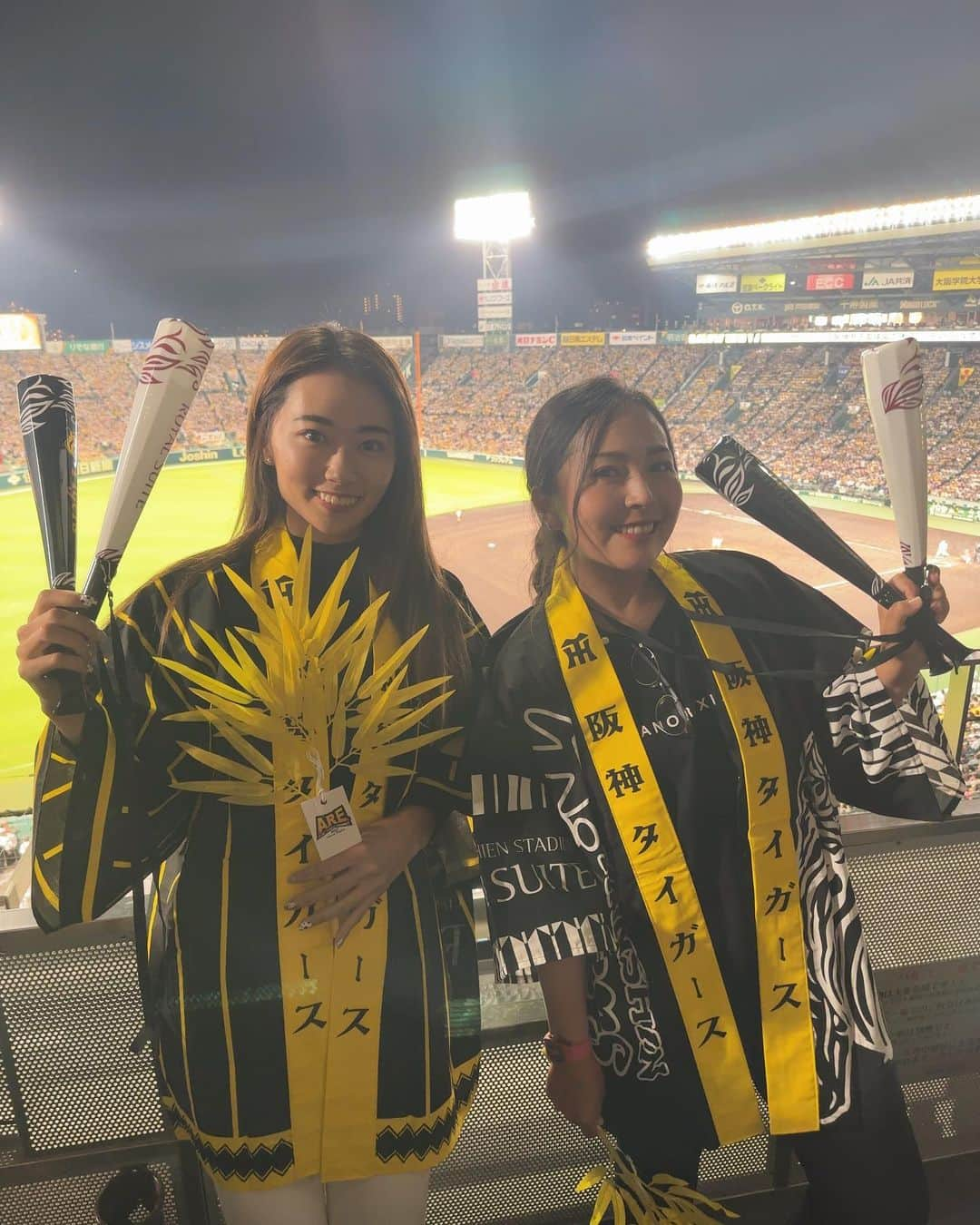 安田祐香さんのインスタグラム写真 - (安田祐香Instagram)「瀬令奈さんに誘っていただき甲子園に行ってきました⚾️  スポーツ観戦は久々で楽しかったです😳 応援を力に変えて残りのシーズンも頑張ります！  瀬令奈さん、翔太さんいつも気にかけてくださりありがとうございます😊」10月23日 13時54分 - oo_______yuka