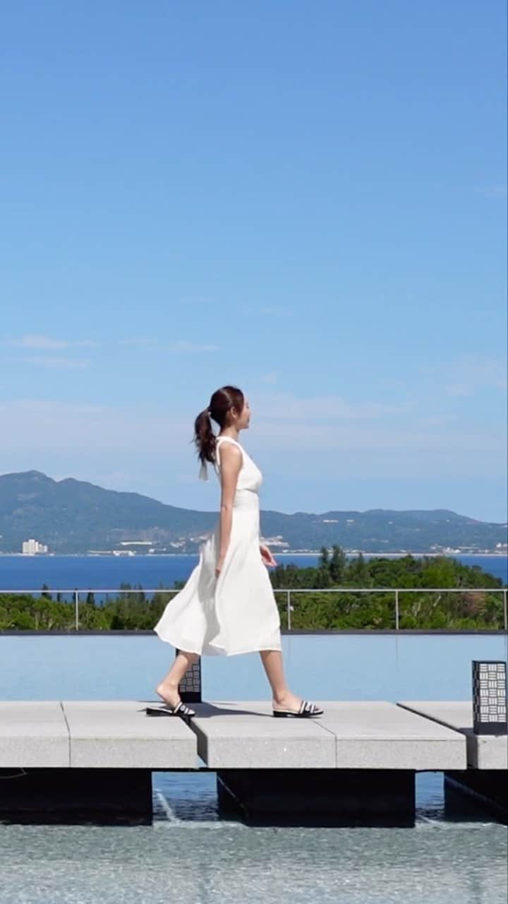 寺口智香のインスタグラム：「#ザリッツカールトン沖縄 @ritzcarltonokinawa  おもてなしがとても丁寧でよかった(〃´o｀)ﾌｩ… しかも夜ご飯食べに行くのにも送迎車頼めるし 素晴らしい👏  #沖縄旅行 #喜瀬旅行 #恩納村旅行 #japantravel  #okinawa」
