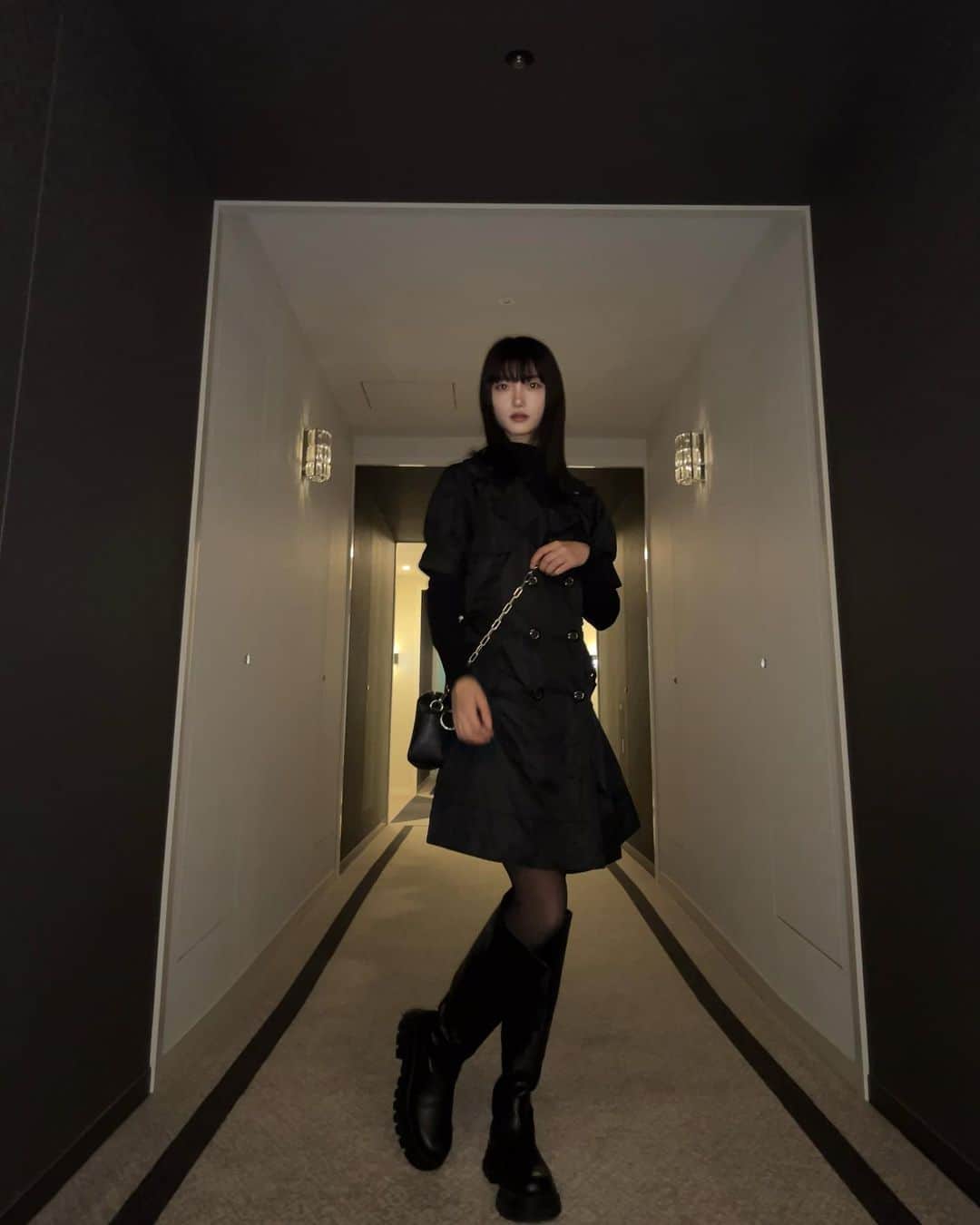 阿知波妃皇さんのインスタグラム写真 - (阿知波妃皇Instagram)「🐦‍⬛🖤」10月23日 14時14分 - achinami