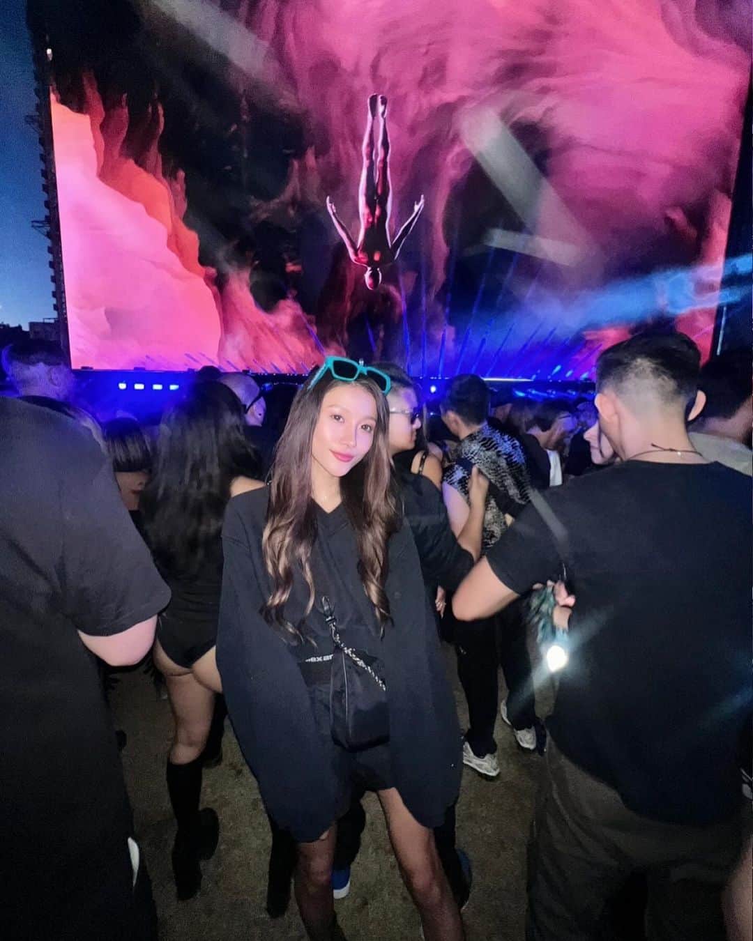 koyuのインスタグラム：「💙🕊️Afterlife LA 🕊️💙 . #america #la #california #losangeles #downtown #afterlife #afterlifela」