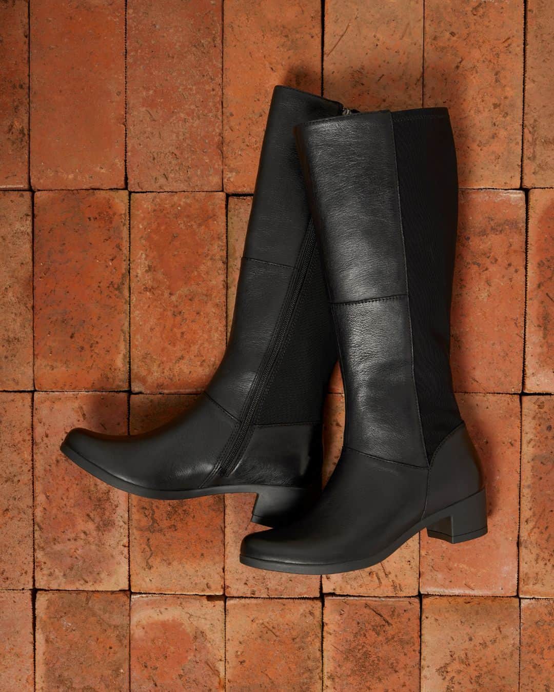 ダンスコのインスタグラム：「⭐ ⭐ ⭐ ⭐ ⭐ "Great boots!  Very comfortable, flexible fabric on the back allows for additional comfort and the heel is just the right height." - Allison W.  Shop Celestine boots, link in bio. #danskofootwear #comfort #fashion #ootd #beautiful #happy #cute #travel #smile #joy #life #style #instadaily #friends #family #fun #instagood #gowhereyourehappiest #fallstyle #boots #bootweather」