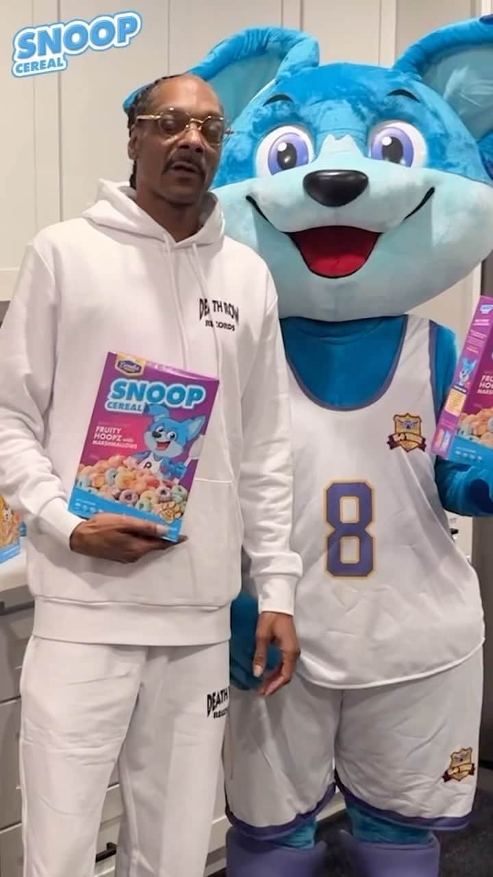 スヌープ・ドッグのインスタグラム：「@snoopcereal available @albertsons thanks to the buyers for supporting our movement. @masterp @post_cereals」