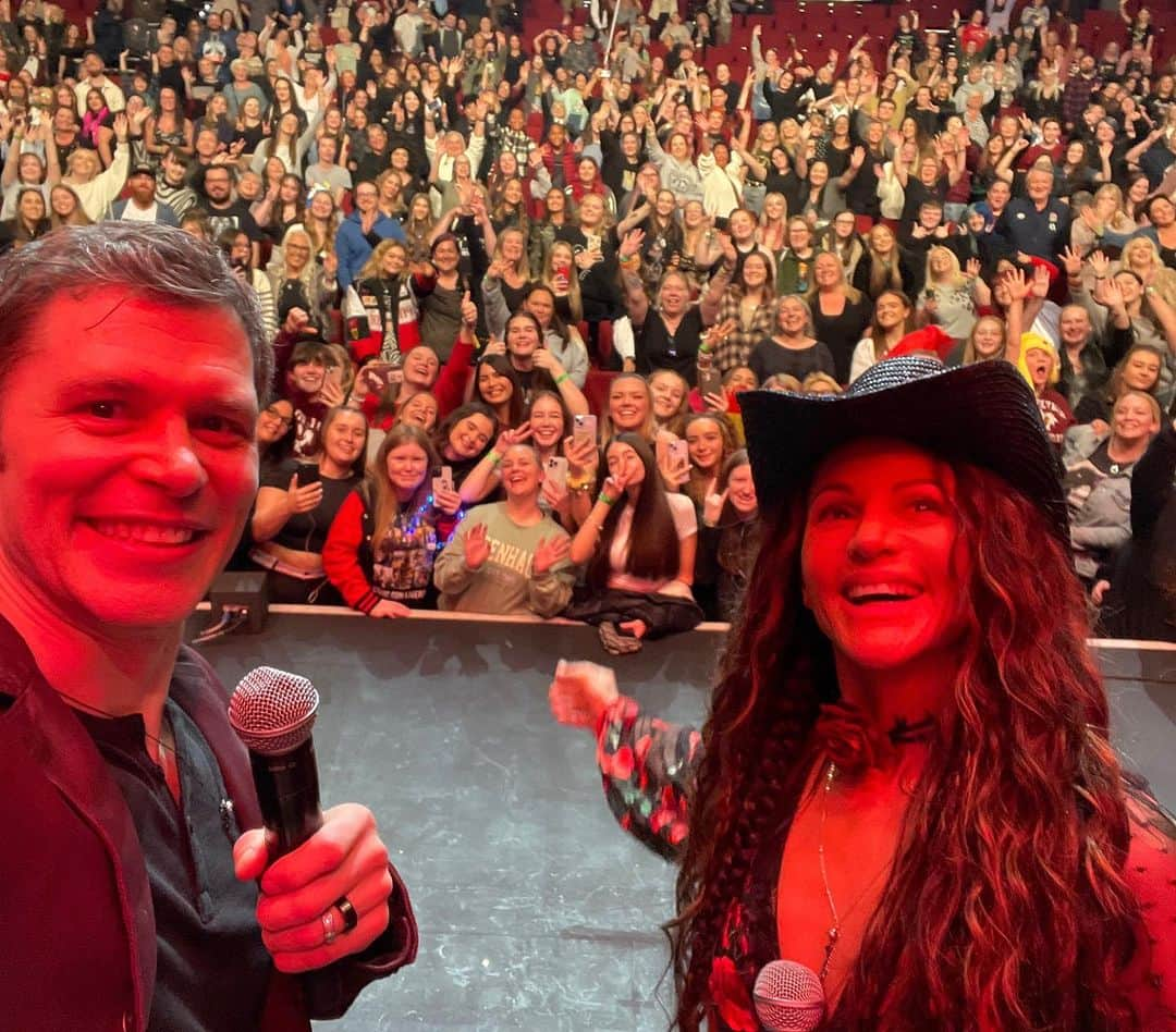 ジョセフ・モーガンさんのインスタグラム写真 - (ジョセフ・モーガンInstagram)「Comiccon Liverpool was epic! Thank you to everyone who welcomed me and shared in the love and had so much fun! We really enjoyed the Morgan White Special EVENT! I love you all so much❣️🦋🦖💕🫶🏽💌♥️」10月24日 2時14分 - therealjosephmorgan