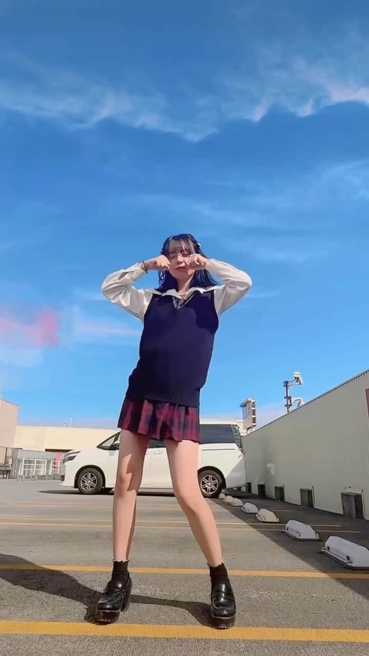 のインスタグラム：「🩷🩷🩷🩷  tiktokで投稿してたやつー。 나를 좋아해주세요💓💓   #reels  #tiktok  #followme #anime   #jk #08」