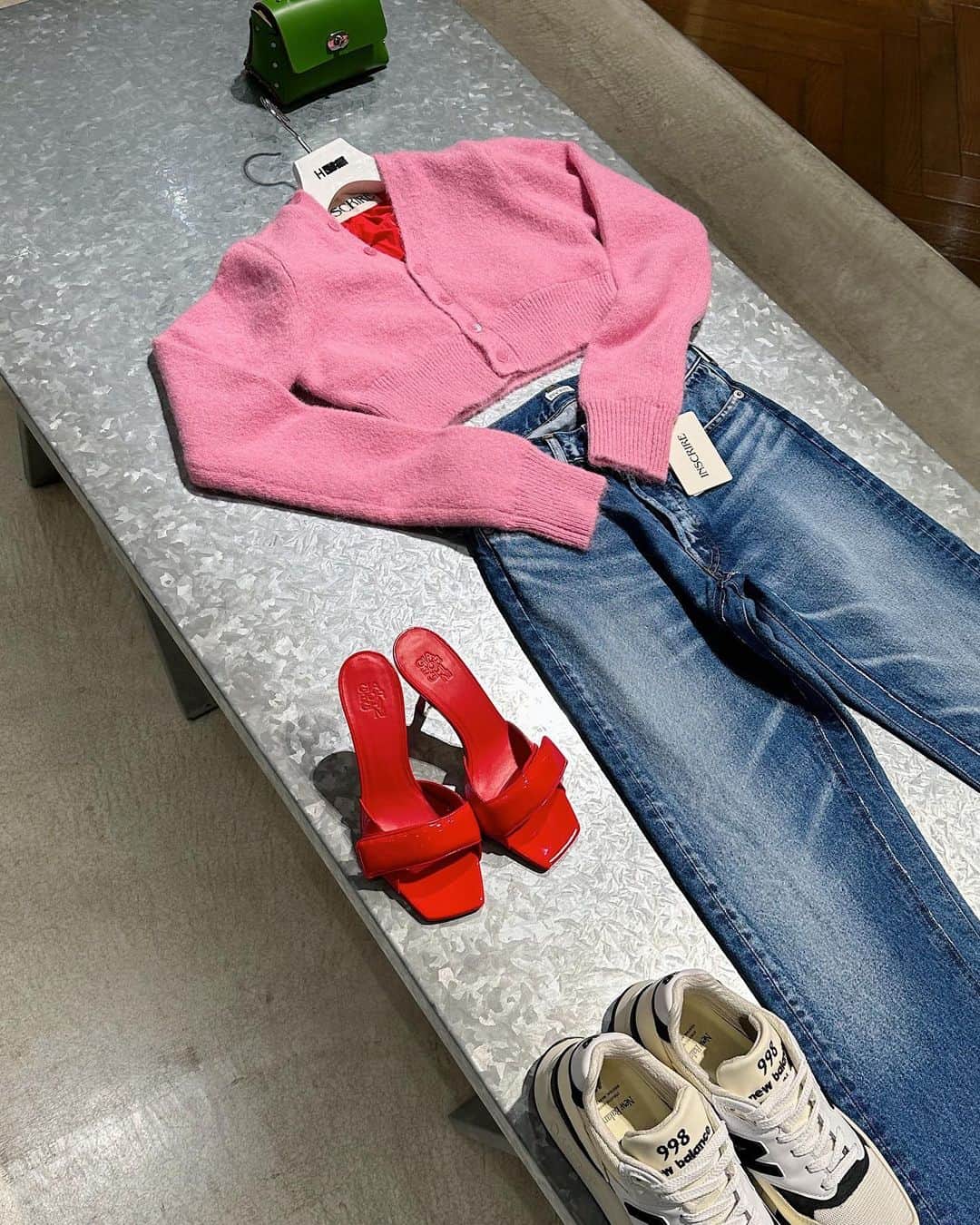 H BEAUTY&YOUTHのインスタグラム