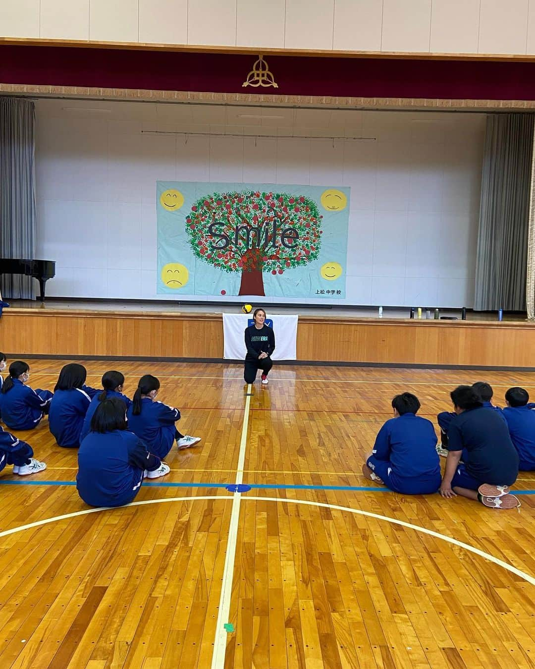 大山未希さんのインスタグラム写真 - (大山未希Instagram)「🔵  ユメセンin長野県  今回は上松小と上松中に。  午前と午後の授業の間に 日本で2番目に古いお蕎麦屋さんで昼食をとった後 時間のない中、寝覚めの床に行き 浦島太郎のいるところ？に行ってきました（笑）  本来急いで行くようなところじゃないんだけど かなりのスピードで行ったから15分位で戻ってきて マジで汗かいた🤣💦  少しだけですが観光？もできて楽しめました！  #ユメセン #jfaこころのプロジェクト #寿命そば越前屋 #寝覚めの床 ↓」10月23日 18時20分 - miki_oyama1003