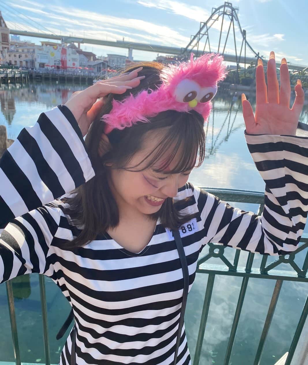 姫乃夢月のインスタグラム：「何これって写真も投稿☺︎   #姫乃夢月  #ユニバ  #ホラーナイト  #コスプレ  #ピンク」