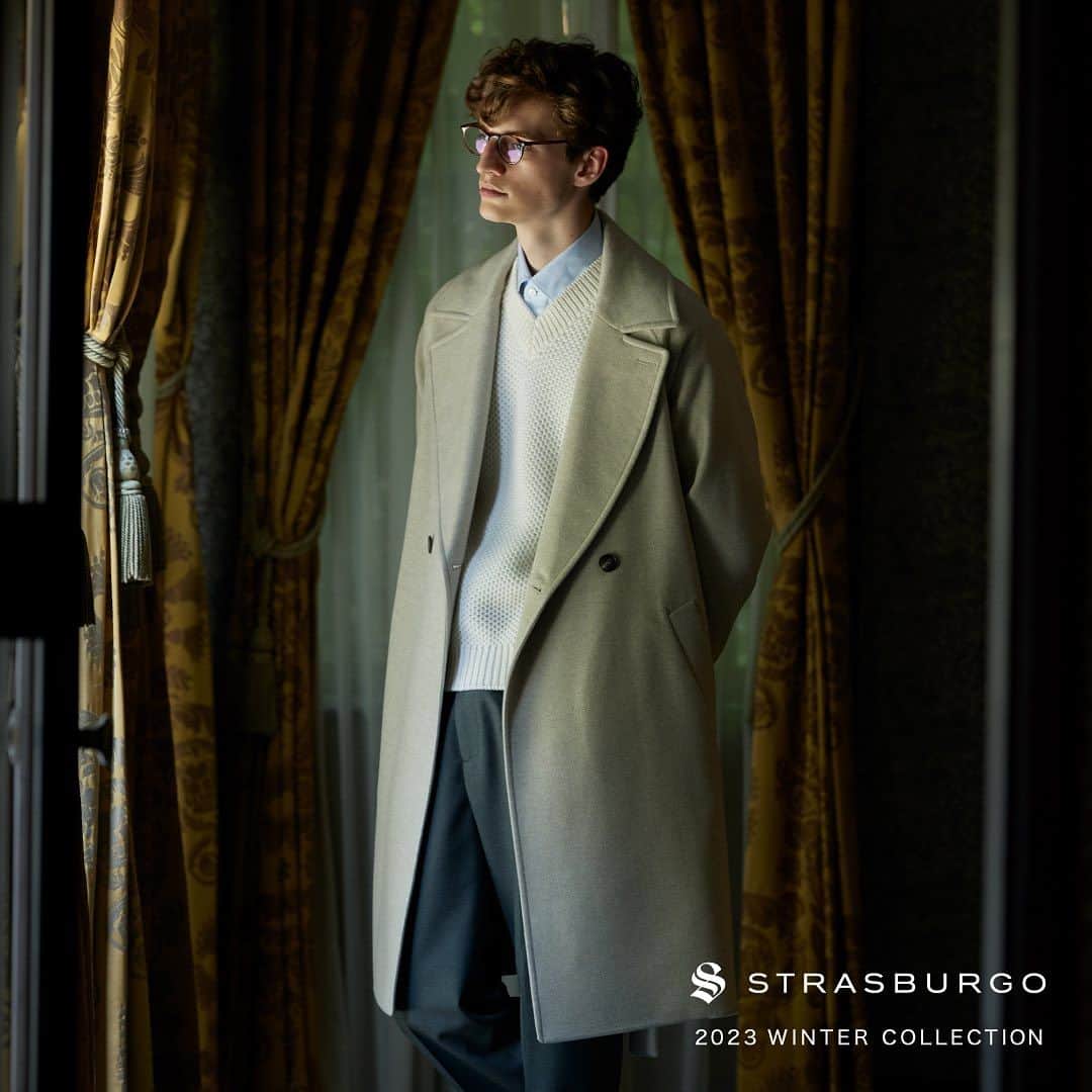 ストラスブルゴのインスタグラム：「⁡ WINTER 2023 NEW COLLECTION HAS ARRIVED ⁡  Coat <MANZONI24> ¥498,300 商品コード：1113123105001 ⁡ Knit <CRUCIANI> ¥113,300 商品コード：1001223107134 ⁡ Shirts <CIRIELLO> ¥41,800 商品コード：1163223106009 ⁡ Pants <CELLAR DOOR> ¥49,500 商品コード：1113123105001 ⁡ Eyewear <RETRO SPECS> ¥83,600 商品コード：1141721333014 ⁡ Shoes <EDWARD GREEN> ¥217,800 商品コード：1001522221001」