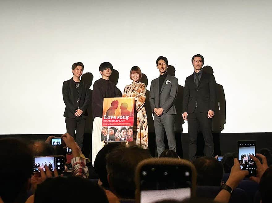 増田有華さんのインスタグラム写真 - (増田有華Instagram)「＊  主演映画【Love song】 無事に舞台挨拶の日を迎えることができました。 満員御礼ありがとうございます！ たくさんの方に見ていただけてうれしいです。 東京は26日までシネマロサで上映されます。大阪、愛知も！ 引き続きよろしくお願いします🙏🏻」10月23日 18時17分 - masuyuka_official