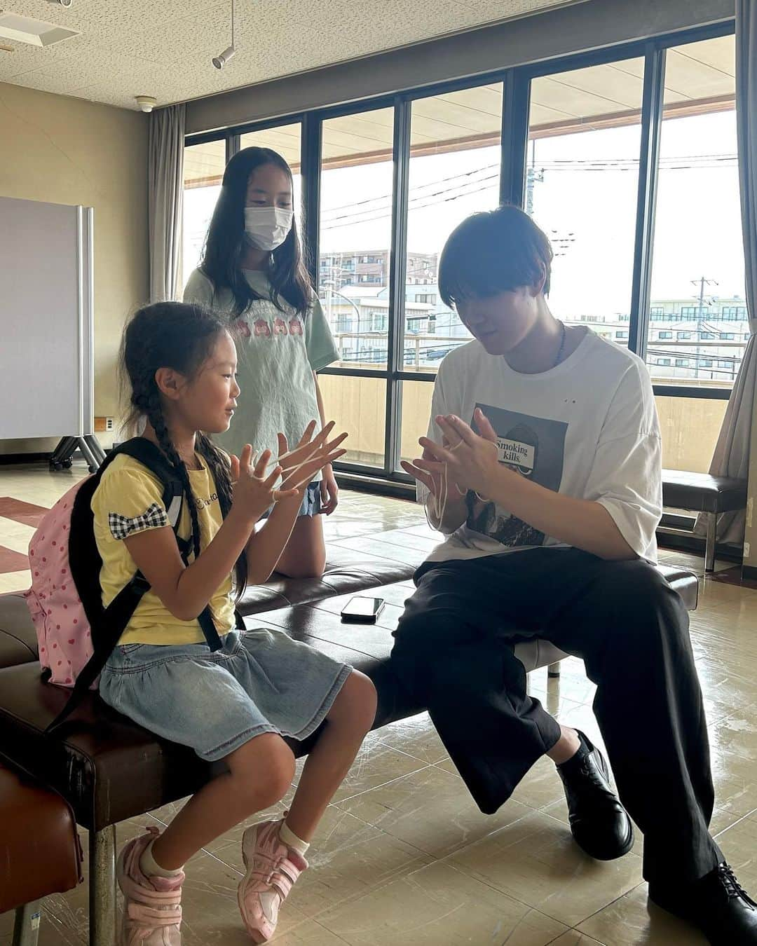 小泉勇人さんのインスタグラム写真 - (小泉勇人Instagram)「流山FCの祝勝会へ。  先日発表があった通り、流山FC @nagareyamafc のテクニカルアドバイザーとして就任しました。  こうやってまたサッカー界に関われることを本当に嬉しく思います。 流山からJリーグに！！  思い返せば南流山の子ども食堂へ参加させて頂いた時に @kanagawasatomi さんにご縁をいただき、流山FC社長の  @ginji1316 さんと繋がり、今に至ります。  本当に縁って大事だなぁと！  流山FCの思い描く未来に共感すると共に、子育て支援に力を入れていて、子育て世帯が多く住む、そんな流山市を「食」から盛り上げられるように活動していきます。  また、流山市長　@izaki_yoshiharu 井崎義治さんもいらっしゃって最近発売したレシピ本2冊をお渡しすることもできました。  個人としても影響力を高めつつ自分の想いを世に還元できるように動いていきます。  流山市の皆様 どうぞよろしくお願い致します☺️  #流山 #流山おおたかの森 #流山fc #サッカーチーム  #小泉勇人 #アドバイザー」10月23日 20時00分 - yuto_koizumi.40