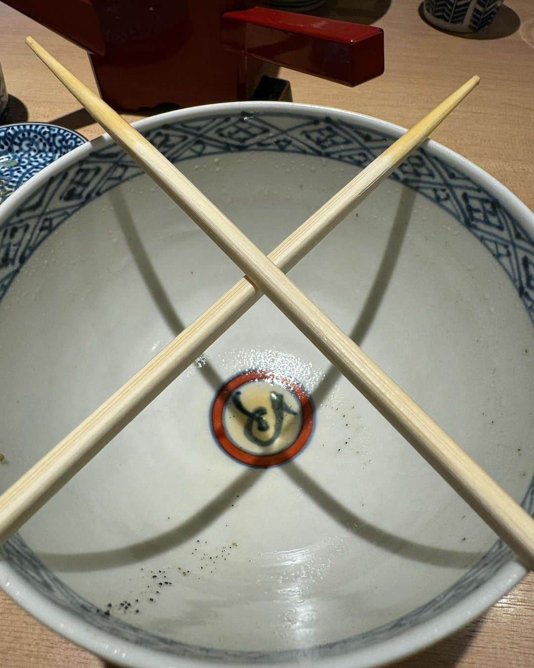 堀江貴文さんのインスタグラム写真 - (堀江貴文Instagram)「#soba #matsutake #mashroom #おそばの甲賀で鴨松茸そば #美味しくないわけがない #いってらっしゃい #夕食 #料理 #美味しい #ごはん #food #foodlovers #foodie  #delicious #foodoftheday #foodgasm  #yum #yummy #tasty #eat #eating #hungry #foodpics #fresh #tasty #eating #foodpic #instafood」10月23日 18時29分 - takapon_jp
