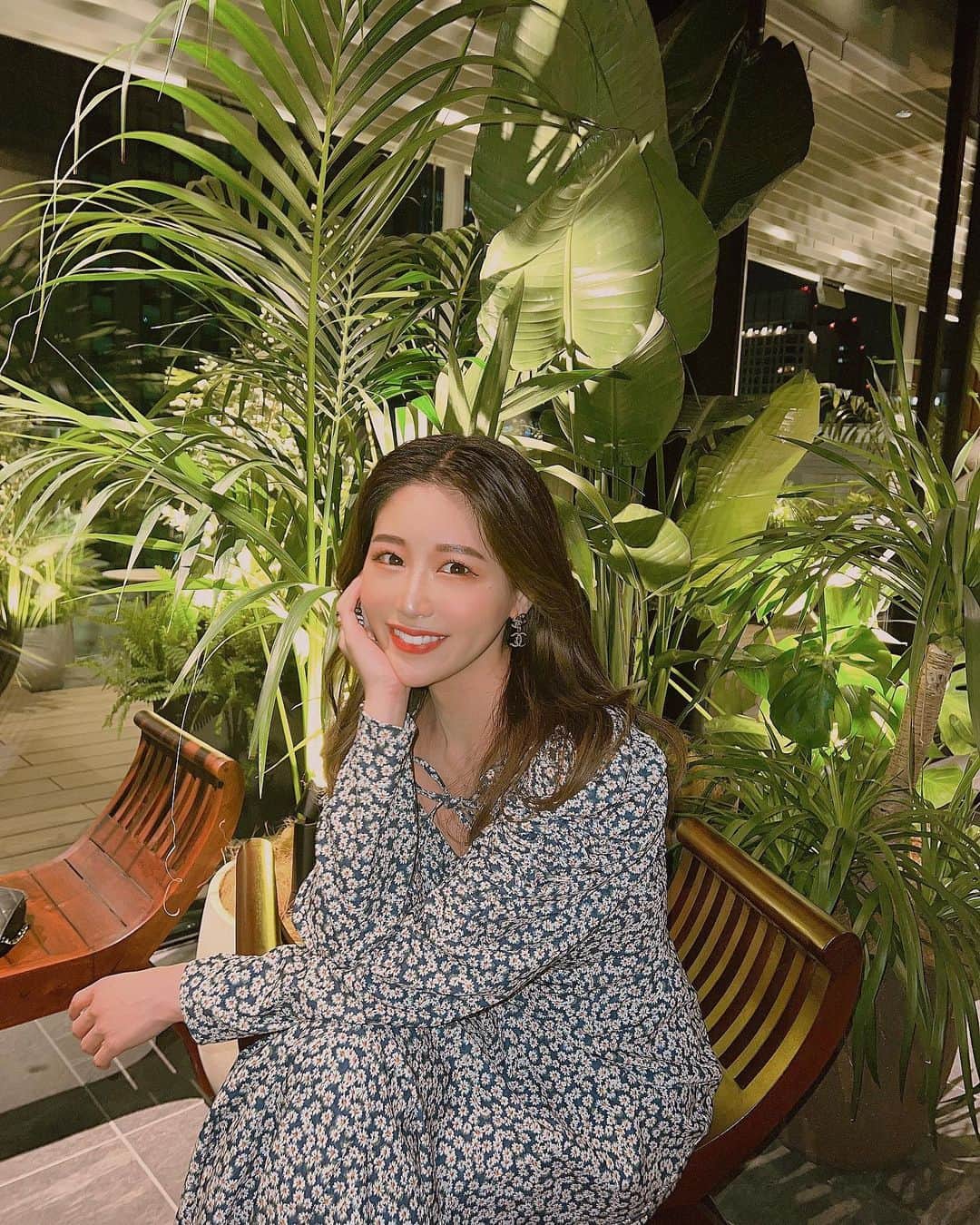 大山愛未のインスタグラム：「日本に上陸したばかりの 『 #ZoukTokyo 』へ🌙  10階のフロアはグリーンが広がっていてテラスもあるお洒落な空間でした💚  地下のフロアでは ゲストDJのTJOさんが爆アゲでございました😆🙌  TJOさんのDJはやっぱり最高だっっっ いつも優しくて一瞬でフロアを沸かす神様です🔥🔥🔥」