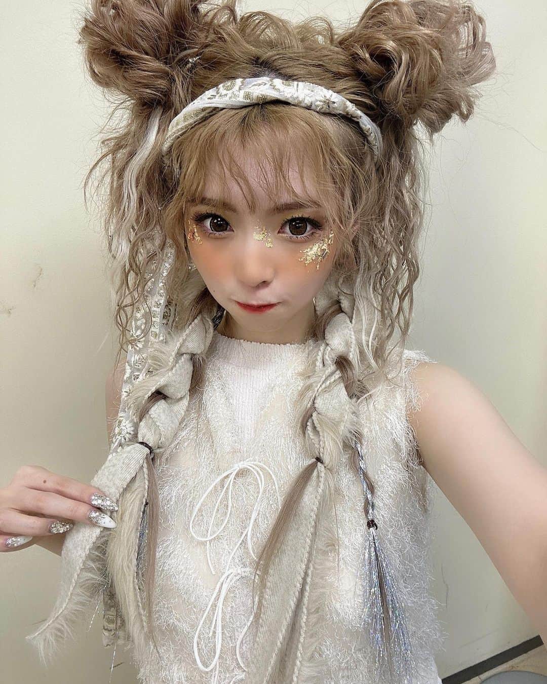 古川結菜のインスタグラム：「ル・トーアフェスありがとうございましたｯ💗💗 めちゃかわいいヘアメで最高でしたｯ🥹💗 ヘアメイクｻﾝもめちゃおもしろくて優しくて最高でしたｯ🌟  #ル・トーアフェス #ギャル」
