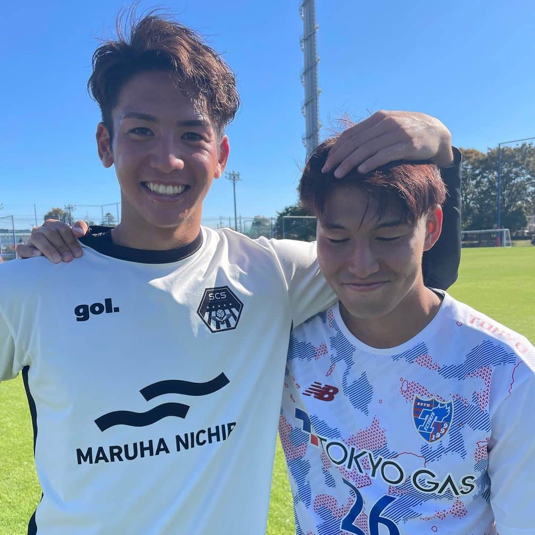 FC東京オフィシャルグッズのインスタグラム：「🔵🔴 トレーニングマッチ vs #SC相模原   #東廉太 選手、元気にやってました🤝  @fctokyoofficial  #FC東京 #fctokyo #tokyo」