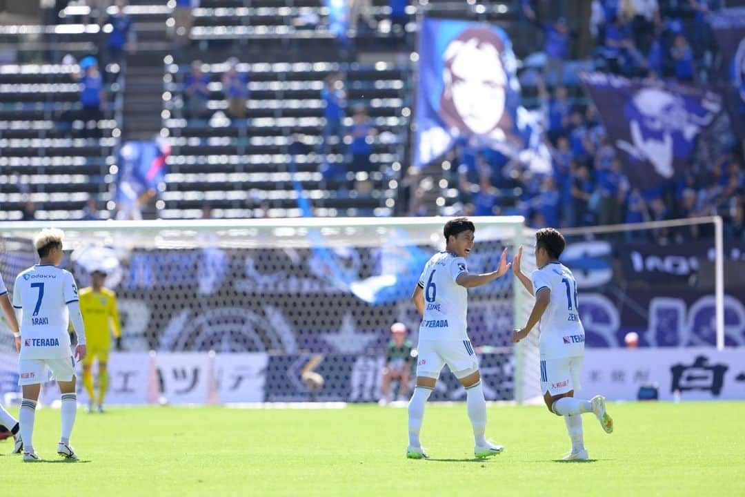 太田宏介のインスタグラム：「vs熊本 素晴らしい試合でした。 目標達成まで、あと1勝。 今週も最高の準備をします！ #zelvia」