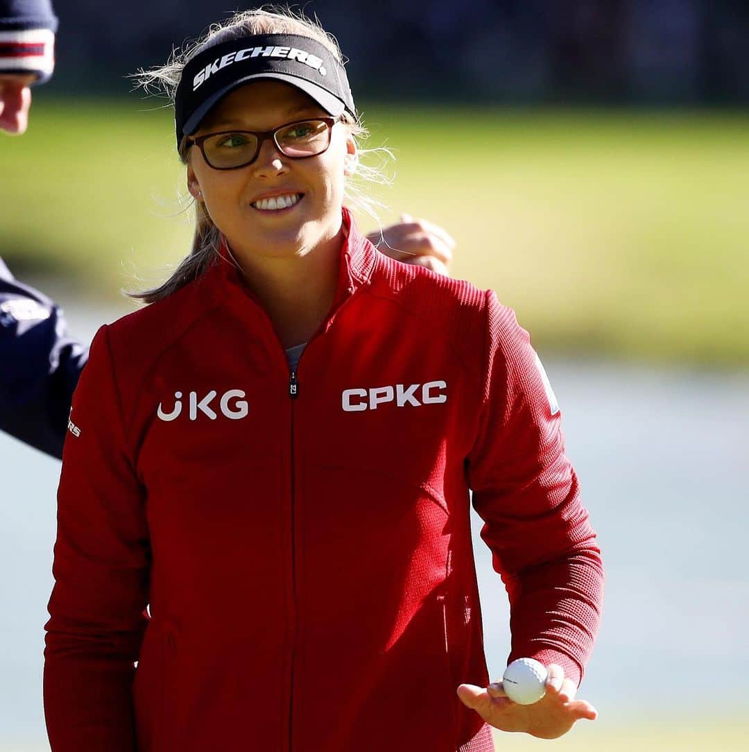 ブルック・ヘンダーソンのインスタグラム：「🇰🇷 Fun week in South Korea for the BMW Ladies Championship! ⛳️   Congrats @minjee27 ! 🎉👏🏻  #LPGAAsiaSwing  #T22」