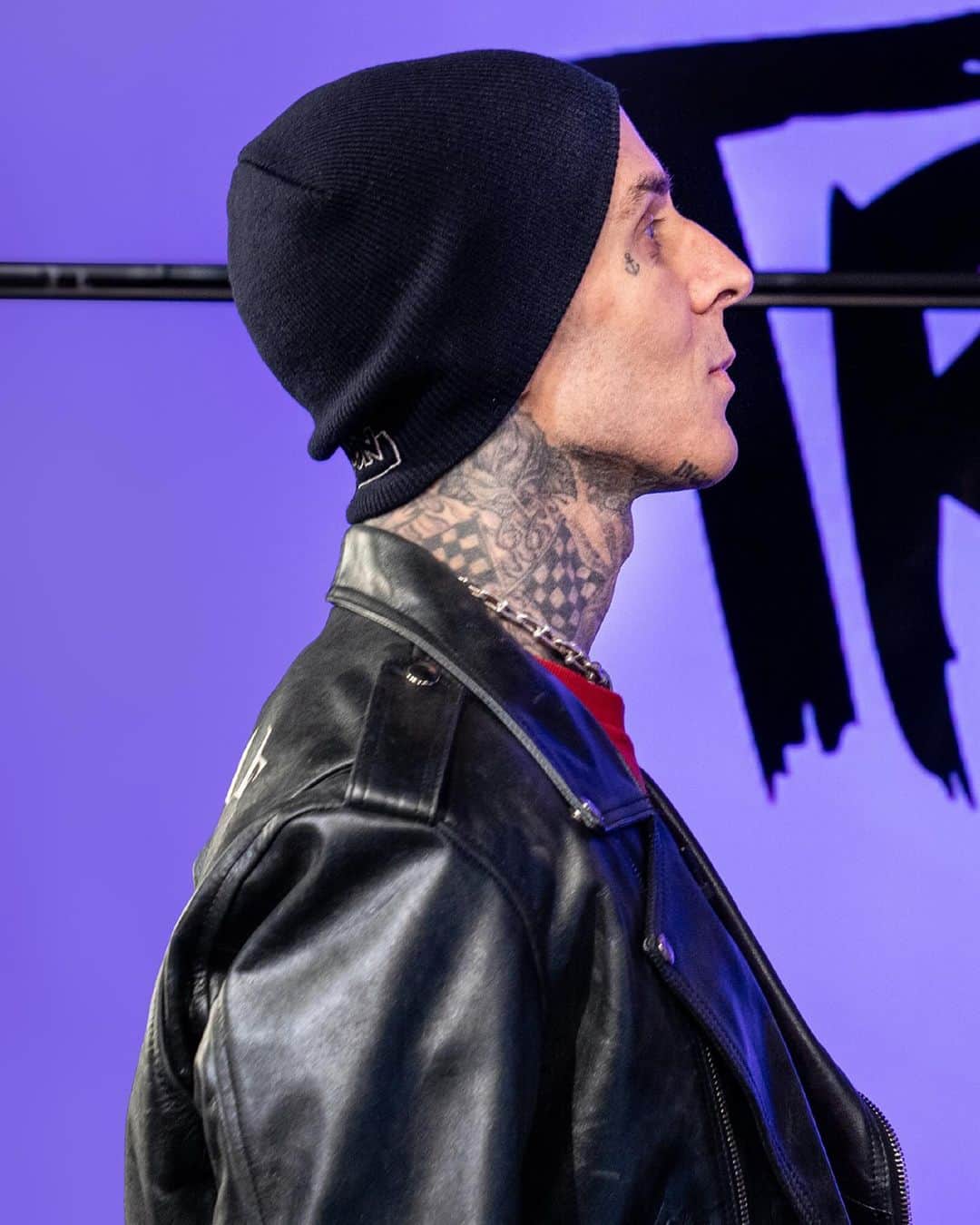 Kerrang!さんのインスタグラム写真 - (Kerrang!Instagram)「“It looks so fucking real…” Travis Barker has his own figure at Madame Tussauds in Las Vegas, and it’s the “most tatted figure ever created” by the celebrity waxwork museum 🤯  📸: @keylimephoto」10月23日 19時58分 - kerrangmagazine_