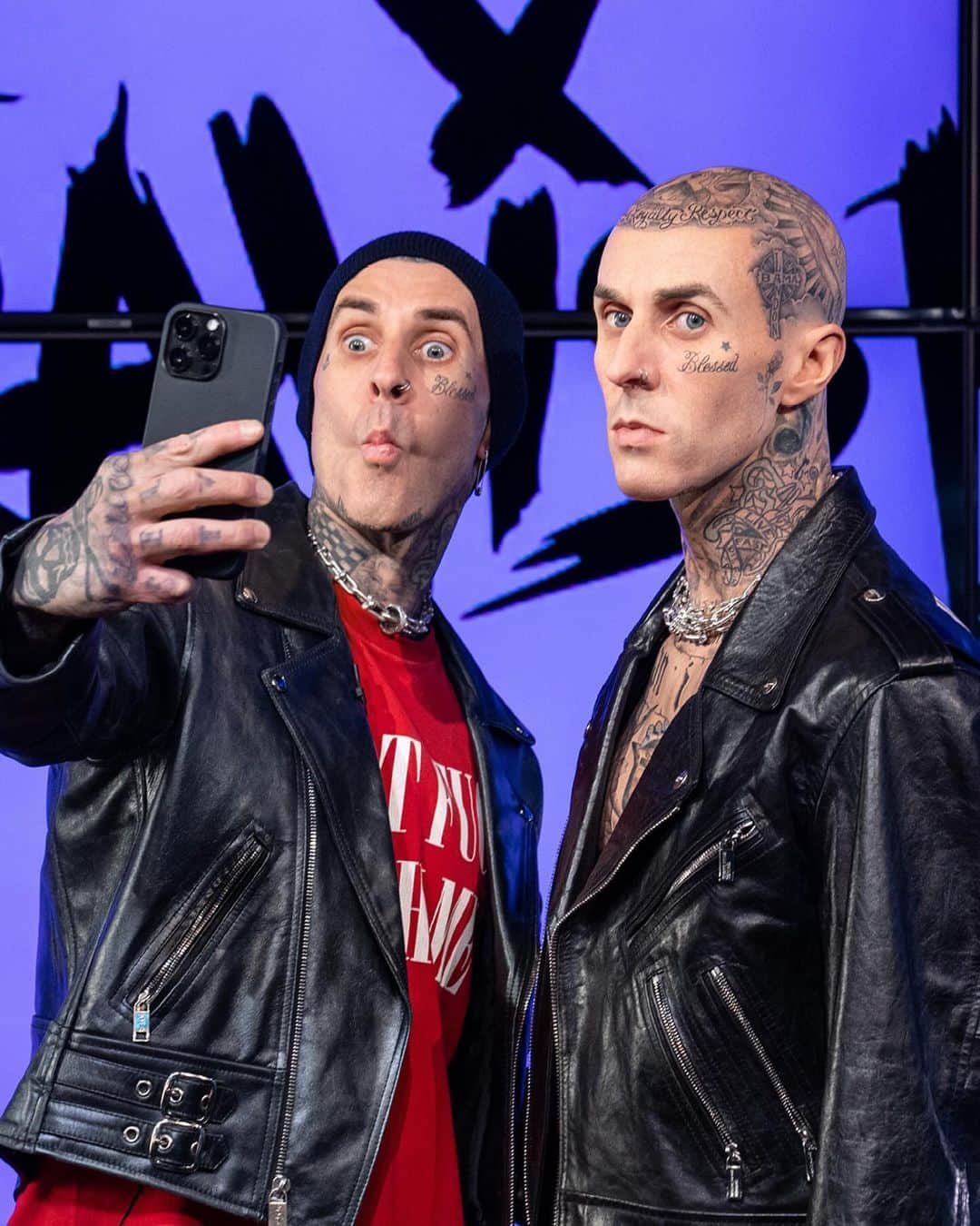 Kerrang!さんのインスタグラム写真 - (Kerrang!Instagram)「“It looks so fucking real…” Travis Barker has his own figure at Madame Tussauds in Las Vegas, and it’s the “most tatted figure ever created” by the celebrity waxwork museum 🤯  📸: @keylimephoto」10月23日 19時58分 - kerrangmagazine_