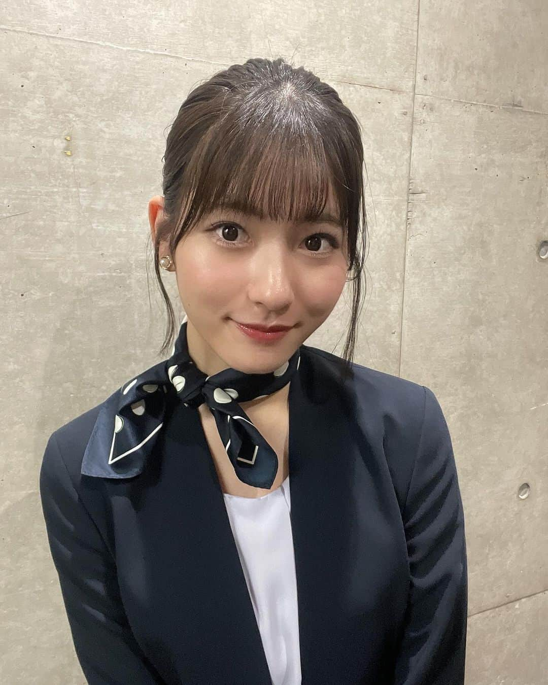 北川莉央のインスタグラム：「．  洋服の青山さん👔  2着目のスーツバージョン！ スカーフがお気に入りです🫶  #洋服の青山  さん #morningmusume #モーニング娘　#モーニング娘23 #北川莉央　#おんちゃん」