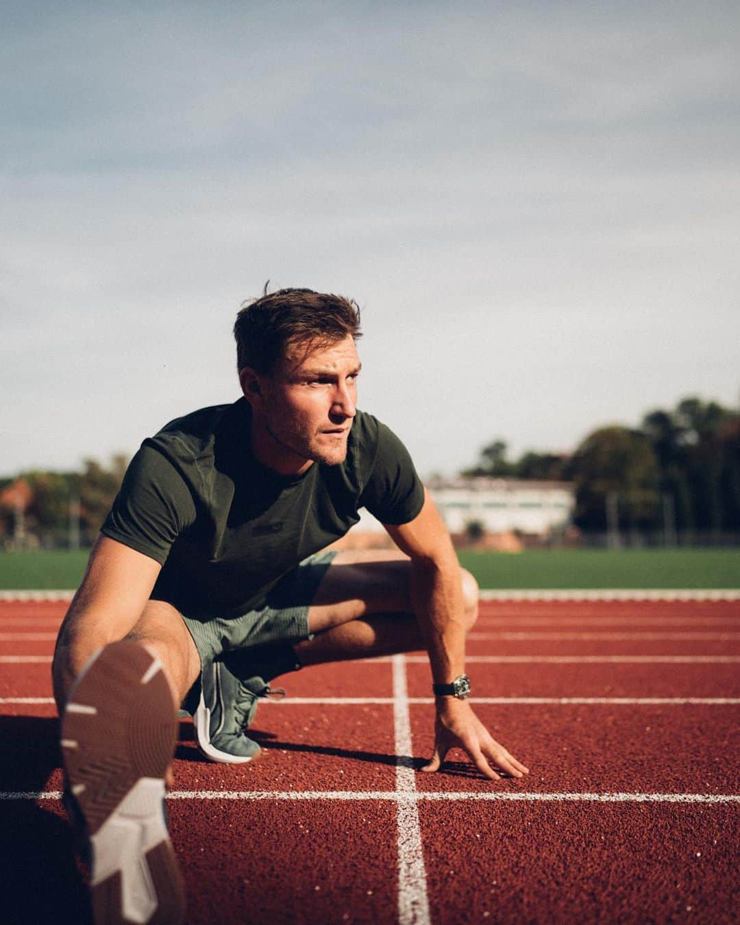 トーマス・レーラーのインスタグラム：「Happy to be back and on my way to @jenjavelin for a solid medicine ball workout 📈 Hills runs kept me 🥵 this morning.   #goodvibes #track #trackandfield」