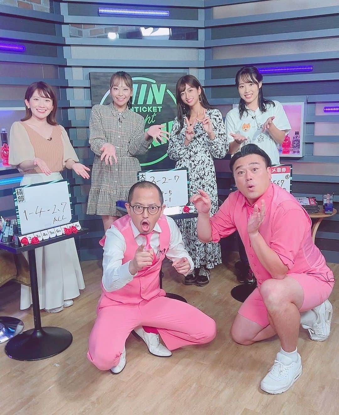 大貫彩香のインスタグラム：「AbemaTV ミッドナイト競輪ありがとうございました✨ 楽しかったです🌸」
