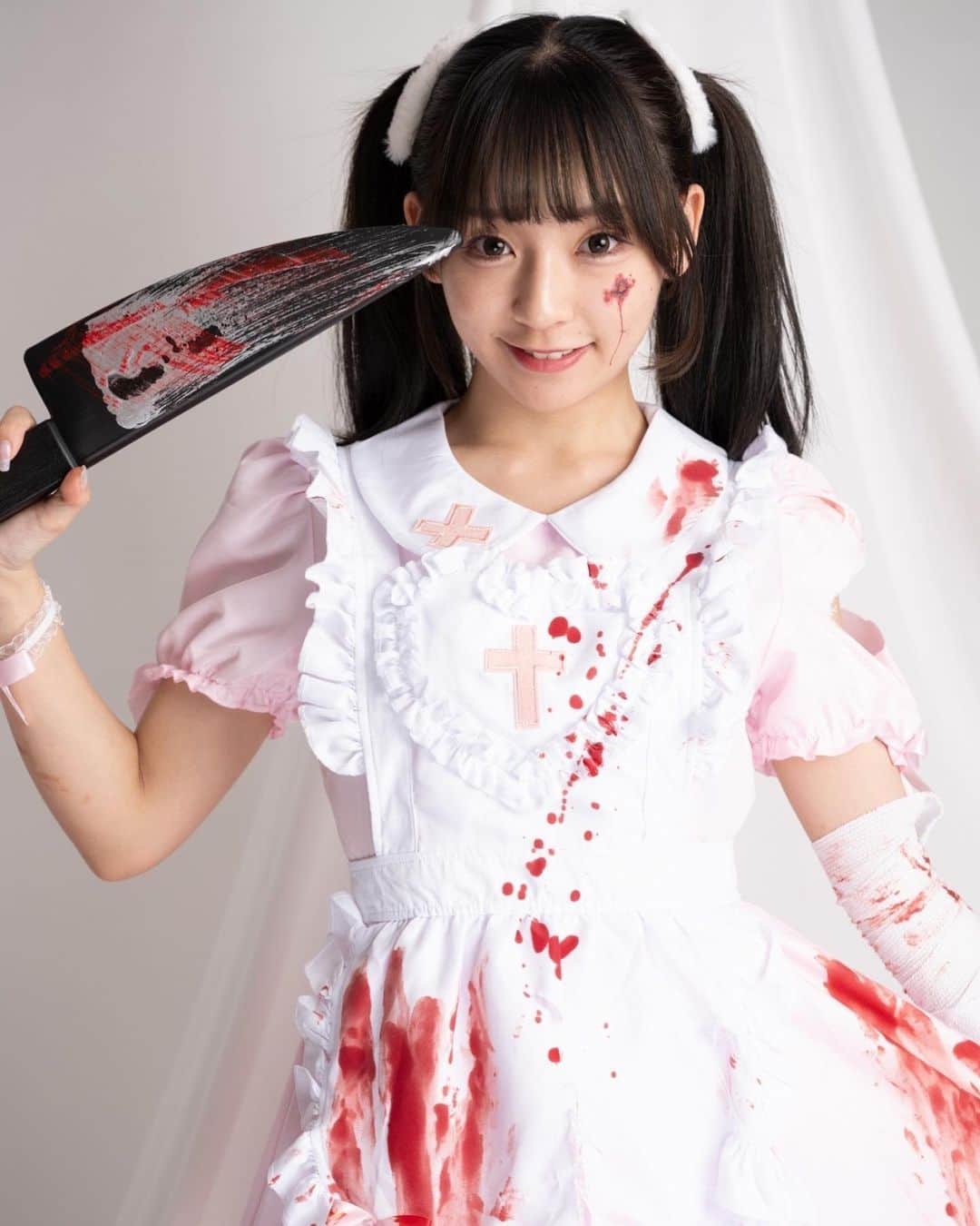 のインスタグラム：「こわいとかいわないで #アイドル #idol #ライブアイドル #japanesegirl  #ハロウィン #helloween #ハロウィンコス #ハロウィンコスプレ #ナース #血糊」