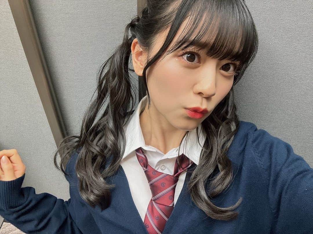 坂井仁香のインスタグラム：「👩‍🎓  まだいけるかしら  #とき宣#坂井仁香#ひとちゃん#超とき宣#超ときめき宣伝部#制服#高校生#コスプレ#ツインテール」