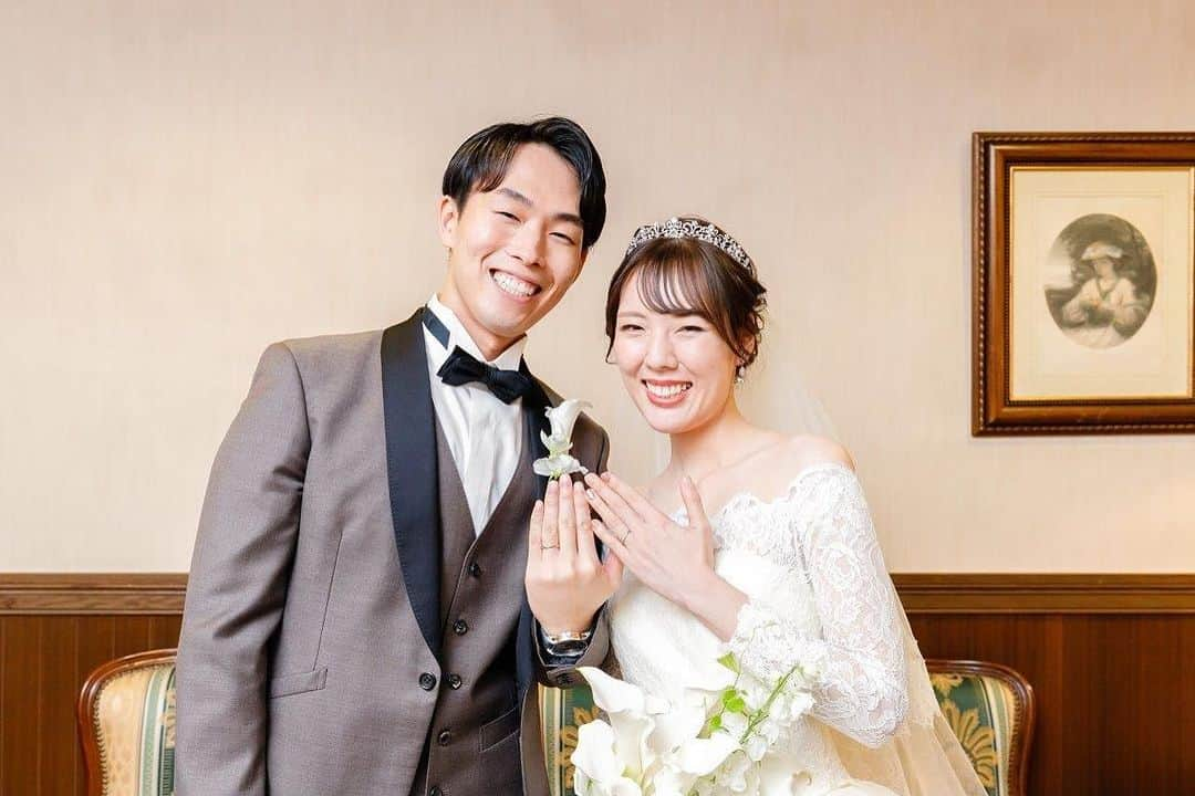 マリエール山手のインスタグラム：「🔔⛪️  挙式が結んでからのお二人ショット✨  「marriageに#yell を」 マリエールスタッフは皆様の結婚を応援しております 私たちと一緒に結婚式を作りましょう💍 ⁡ @marriyell_yamate をフォローして 次の情報をお待ちください💕 『#マリエール山手 』のタグをつけて ⁡ 👗衣裳専門アカウント 【 @blancdolce 】 ⁡ #名古屋 #八事 #結婚式場  #結婚式レポ #お支度ショット  #プレ花嫁 #プレ花嫁準備 #愛知プレ花嫁  #プレ花嫁さんと繋がりたい  #東海プレ花嫁 #東海花嫁  #名古屋プレ花嫁 #名古屋花嫁 #wedding #bridal #weddingdress #bouquet #weddingphotography #weddingphoto  #2023秋婚 #2023冬婚 #2024春婚 #ゼクシィ花嫁 #ブライダルフェア」