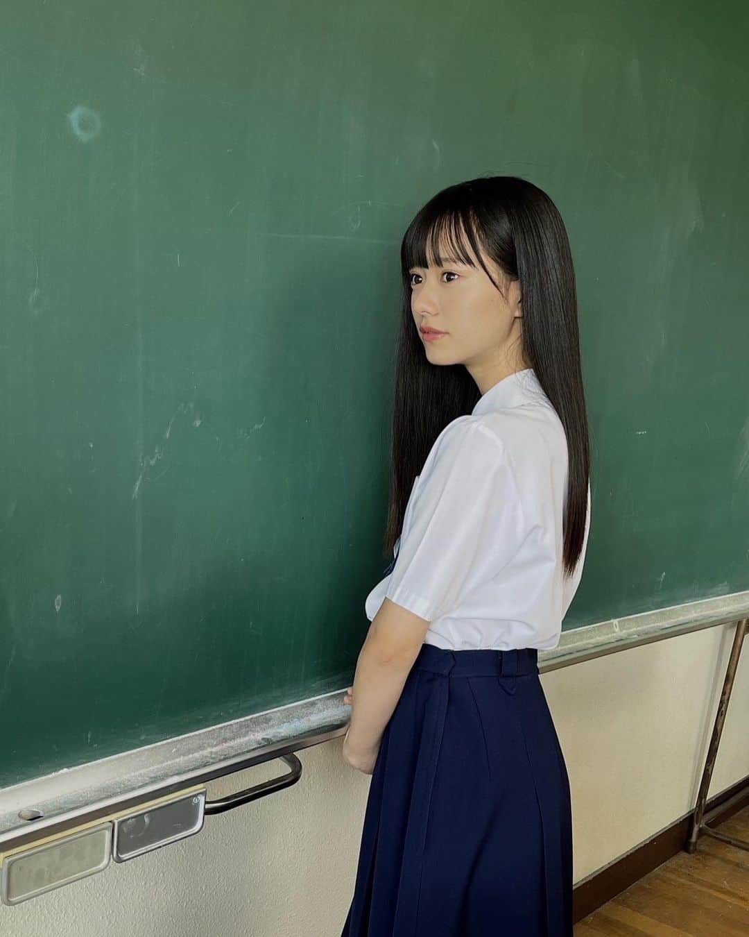 仲村悠菜さんのインスタグラム写真 - (仲村悠菜Instagram)「📕🧑‍🎓  アップトゥボーイ12月号 本日10/23発売です！！  ぜひチェックしてください♡  #アップトゥボーイ　#私立恵比寿中学　#エビ中 #制服」10月23日 21時05分 - nakamura_yuna_official
