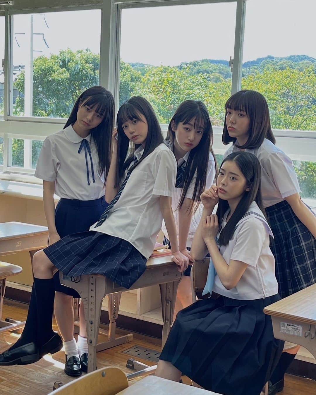 仲村悠菜さんのインスタグラム写真 - (仲村悠菜Instagram)「📕🧑‍🎓  アップトゥボーイ12月号 本日10/23発売です！！  ぜひチェックしてください♡  #アップトゥボーイ　#私立恵比寿中学　#エビ中 #制服」10月23日 21時05分 - nakamura_yuna_official