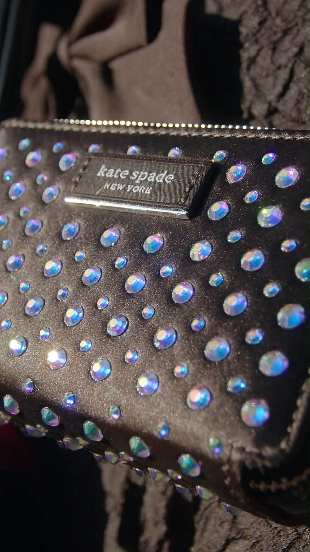 ケイト・スペードのインスタグラム：「キラキラしてみませんか？  #katespadeny #katespadejapan #ケイトスペード #ケイトスペードニューヨーク」