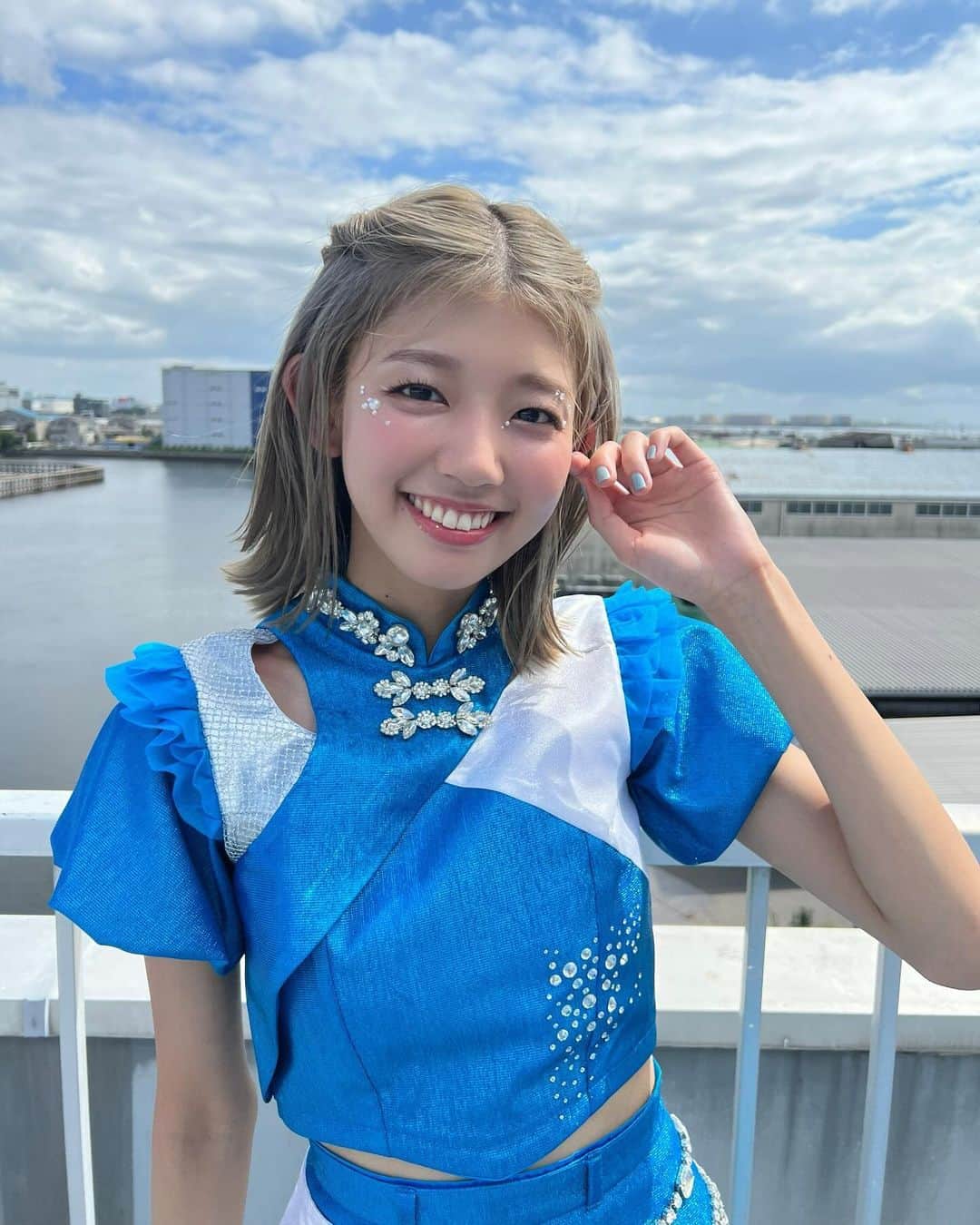 里菜さんのインスタグラム写真 - (里菜Instagram)「らぶだよ〜🫧」10月23日 21時07分 - rina_crownpop