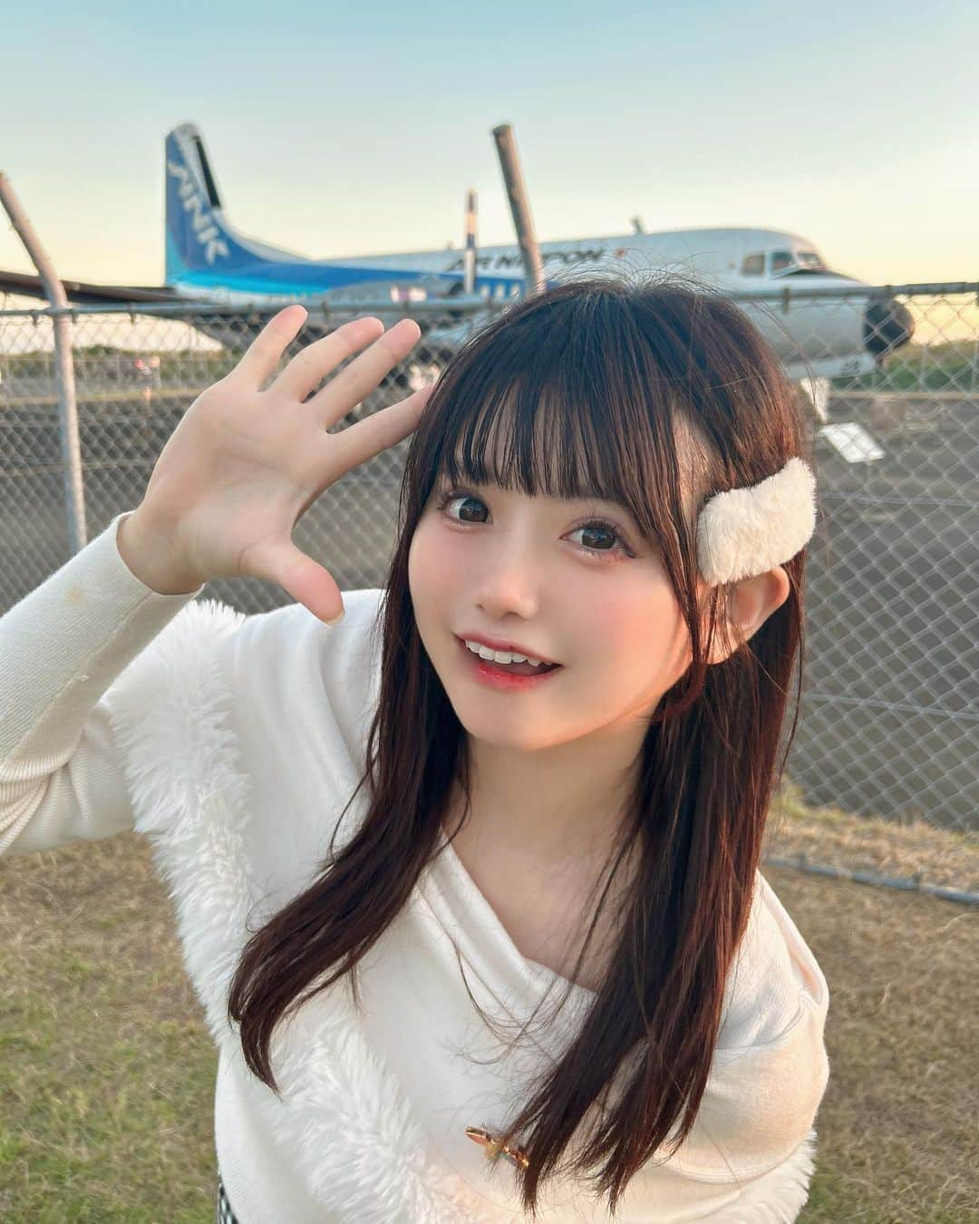 原田珠々華さんのインスタグラム写真 - (原田珠々華Instagram)「✈️♡  ツアー佐賀ほんとに楽しかった🫶🏻  またみんなでいこうね( ᵒ̴̶̷̤ ᵒ̴̶̷̤ )✧*。   #虹のコンキスタドール  #虹コン  #黒髪  #黒髪女子 #japanese  #japanesegirl  #japaneseidol  #girl #idol  #ミディアムヘア  #地下アイドル #偶像  #偶像练习生  #雰囲気好きな人いいね  #いいね返し  #佐賀県  #佐賀空港  #佐賀県PR #飛行機」10月23日 21時11分 - harada_suzuka