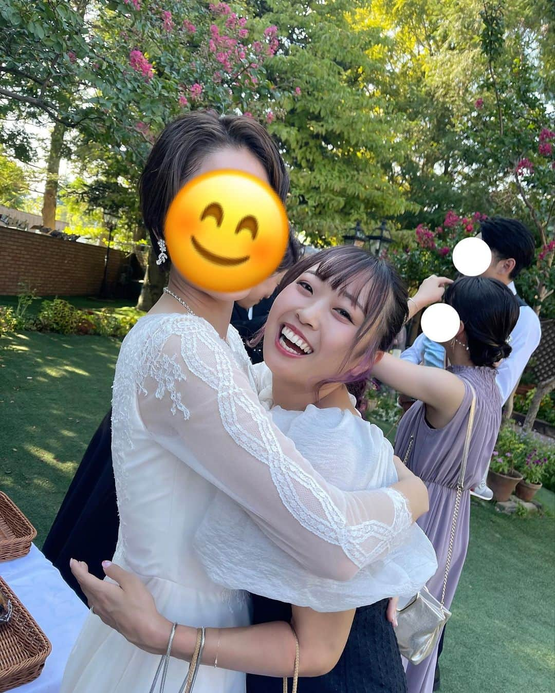 日向結衣さんのインスタグラム写真 - (日向結衣Instagram)「. 大切で大好きな親友ちゃんの結婚式… 本当に素敵だったな♡ . 私の結婚式の友人スピーチをしてくれた子なの^^ . 大学で出会って大人になっても沢山遊んで沢山相談に乗ってくれて、旦那さんとも仲良くさせてもらって… そんな大好きな夫婦の結婚式に行けて最高に幸せだった💐 . とびきりお気に入りのワンピとヘアセットでテンション爆アゲで行ってきた記録でした🥹 . #結婚式 #結婚式コーデ #結婚式ヘアアレンジ #結婚式お呼ばれ #お呼ばれヘア #お呼ばれコーデ #挙式 #披露宴 #ワンピースコーデ #ワンピース #オケージョンドレス #オケージョンドレス #ポニーテール #ポニーテールアレンジ」10月23日 21時40分 - hinatayui0826