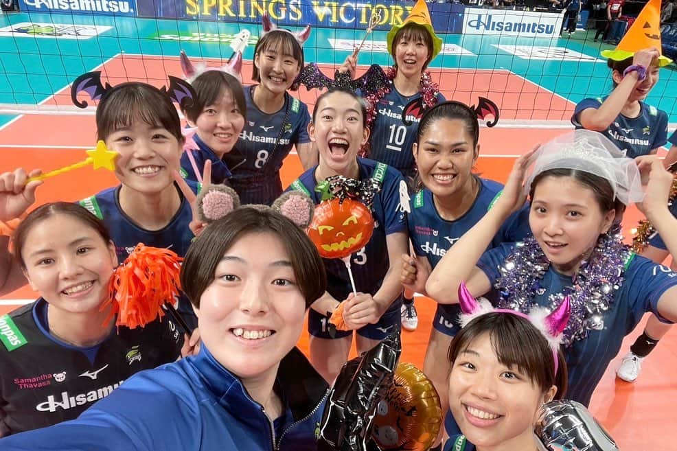 大竹里歩さんのインスタグラム写真 - (大竹里歩Instagram)「🔥 Ｖリーグ久光スプリングスOPENINGGAMES💙 IN SAGAアリーナ🏐  来ていただいたみなさんのパワーと熱意に ずっと鳥肌が立ち一体感のあるホームゲームでした🫶  またこの空間を作り出すために尽くしていただいた 全ての方の想いが詰まった素晴らしい２日間に感謝です✨️  これからもっと強くなって佐賀の皆さん、 SPRINGSFAMILYのみなさんに 誇りに思っていただけるように頑張ります🤝  本当にありがとうございました☺️!!  #久光スプリングス #SAGAアリーナ #さいこう記録へみんなでトス  #佐賀さいこう」10月23日 21時39分 - riho_take0827