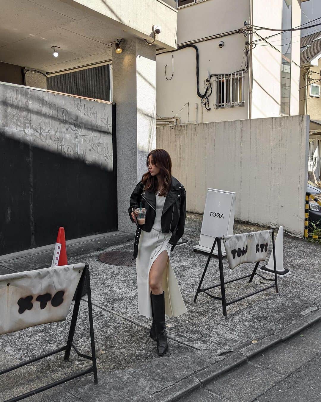 MIRAI TAKASHIMAさんのインスタグラム写真 - (MIRAI TAKASHIMAInstagram)「ライダースの黒残りわずかです🖤 ワンピもライダースもpopupで 人気だったなぁ💭🫶 #aclent」10月23日 21時42分 - miiiiiraixx