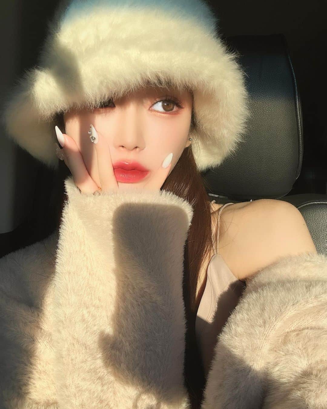 下津明日香のインスタグラム：「• 💄❤️」