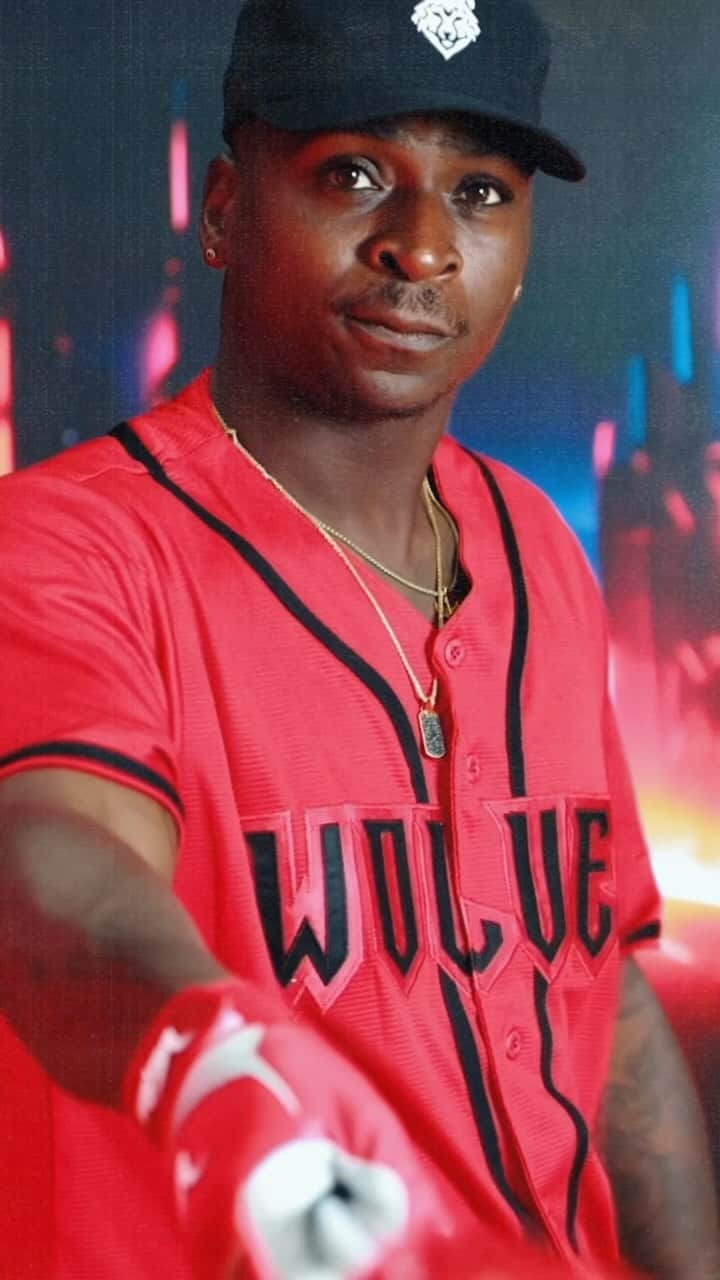 ディディ・グレゴリウスのインスタグラム：「SIR @sirdidig18 !」