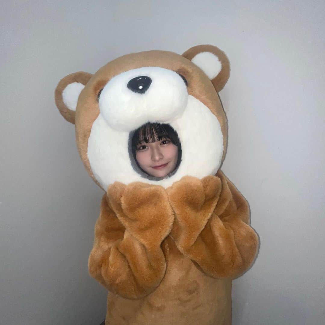 桜ひなのさんのインスタグラム写真 - (桜ひなのInstagram)「ぼくがもふもふなのは きみをやさしくだきしめるためなんだよ ⁡ ⁡ ⁡  #kawaii  #cute  #lovely  #bear  #くまさん  #きぐるみ  #夢と希望  #るんもん」10月23日 22時15分 - hinano_sakura_official
